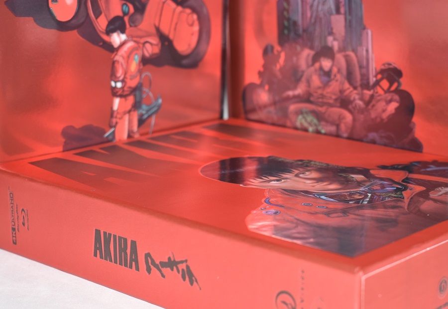 Akira vuelve a Neo-Tokio en 4K: así es la edición coleccionista de SelectaVisión